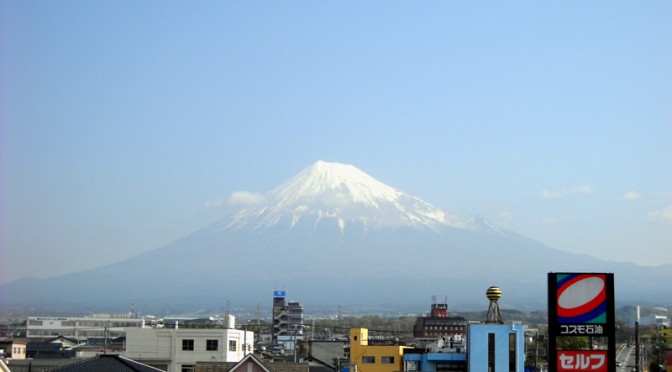 20150418富士市不動産のゆかりから見た富士山