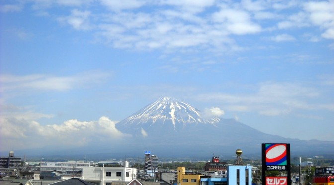 20150422富士市不動産のゆかりから見た富士山