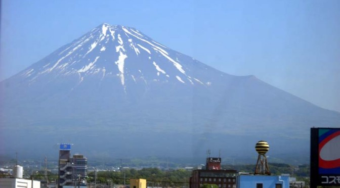 20150511富士市不動産のゆかりから見た富士山