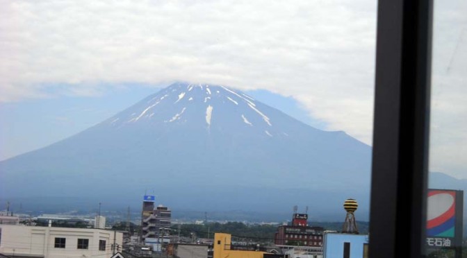 20150525富士市不動産のゆかりから見た富士山