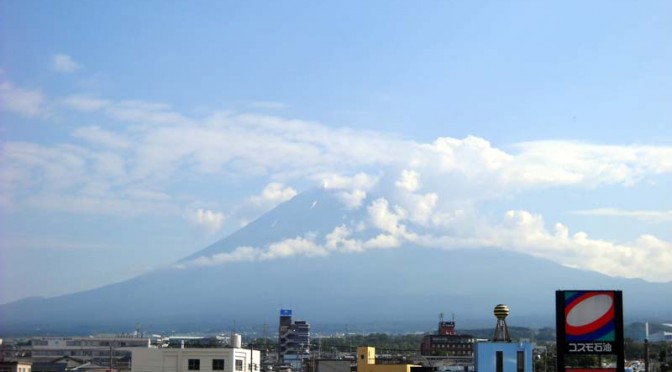 20150624富士市不動産のゆかりから見た富士山