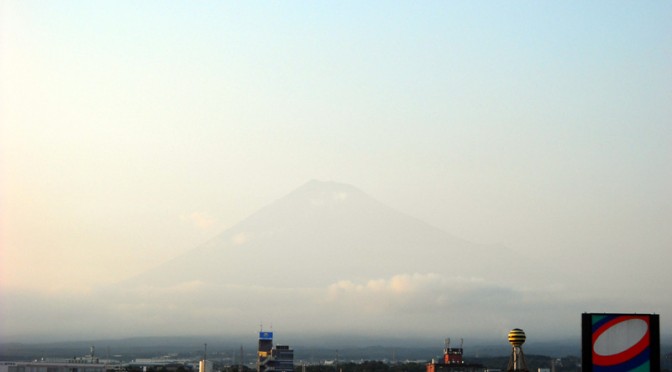 20150710富士市不動産のゆかりから見た富士山