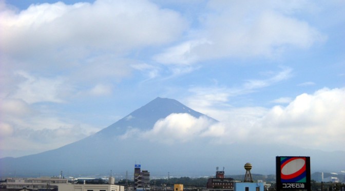 20150713富士市不動産のゆかりから見た富士山