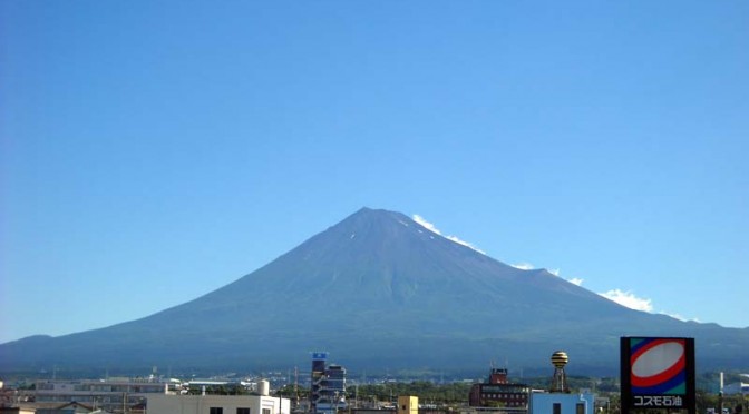 20150715富士市不動産のゆかりから見た富士山