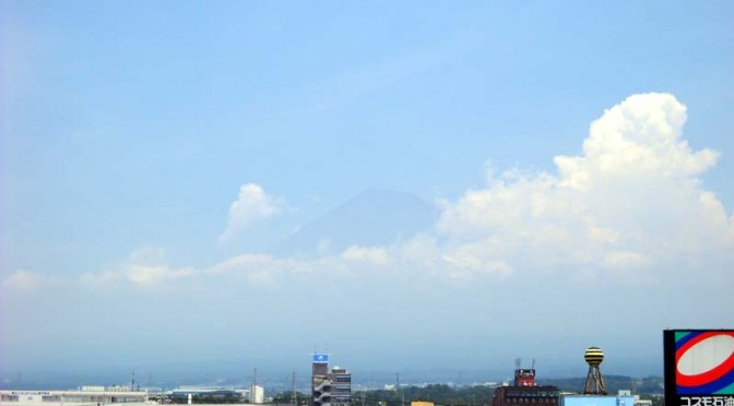 20150726富士市不動産のゆかりから見た富士山