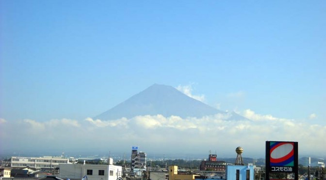 20150911富士市不動産のゆかりから見た富士山