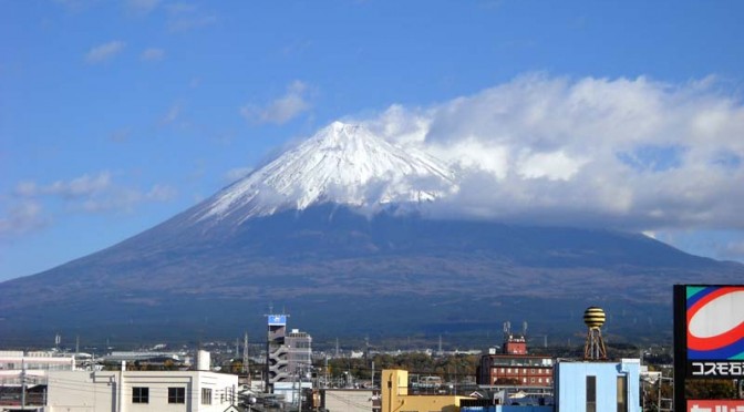 20151204富士市不動産のゆかりから見た富士山