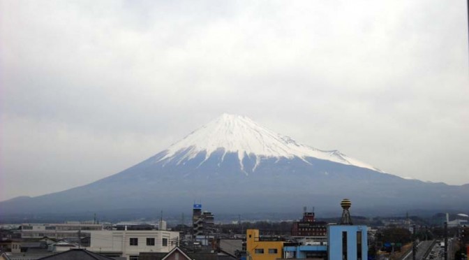 20160323富士市不動産のゆかりから見た富士山