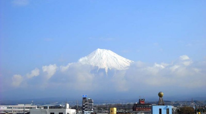20160325富士市不動産のゆかりから見た富士山