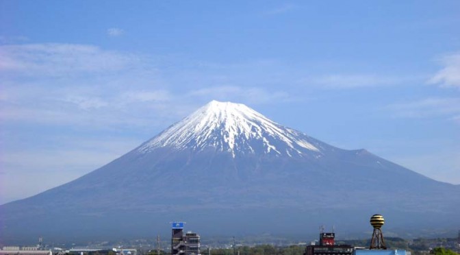 20160418富士市不動産のゆかりから見た富士山