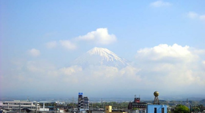20160420富士市不動産のゆかりから見た富士山