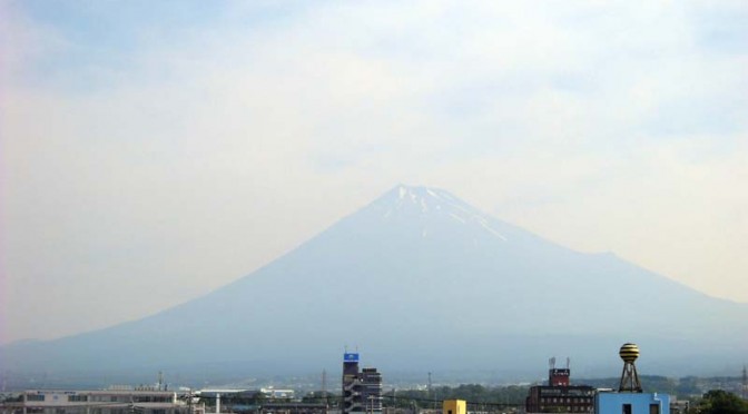 20160523富士市不動産のゆかりから見た富士山