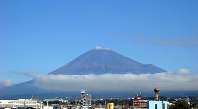 20161026不動産のゆかりから見た富士山