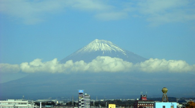 20161118不動産のゆかりから見た富士山