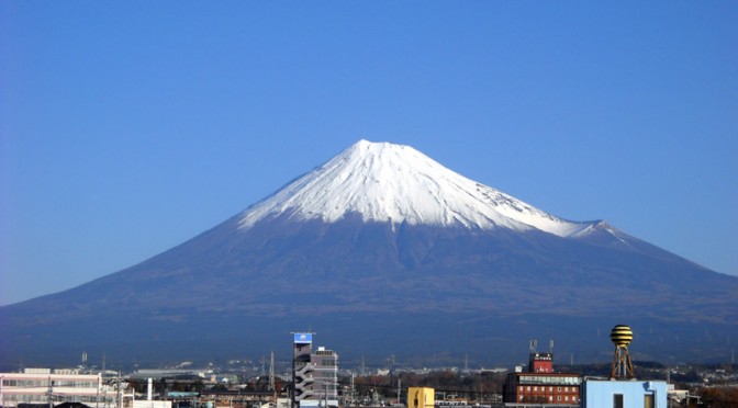 20161221不動産のゆかりから見た富士山