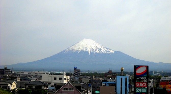 20140514富士市不動産のゆかりから見た富士山