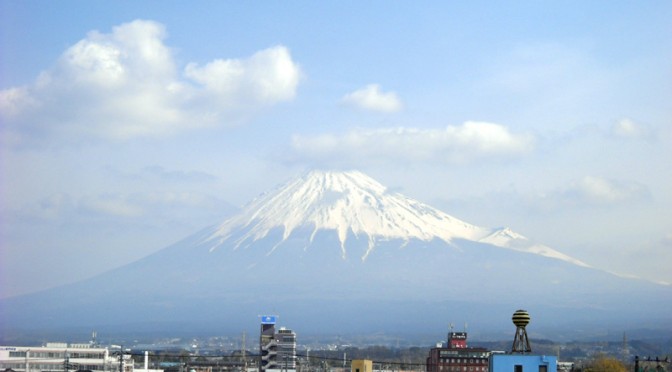 20170405不動産のゆかりから見た富士山