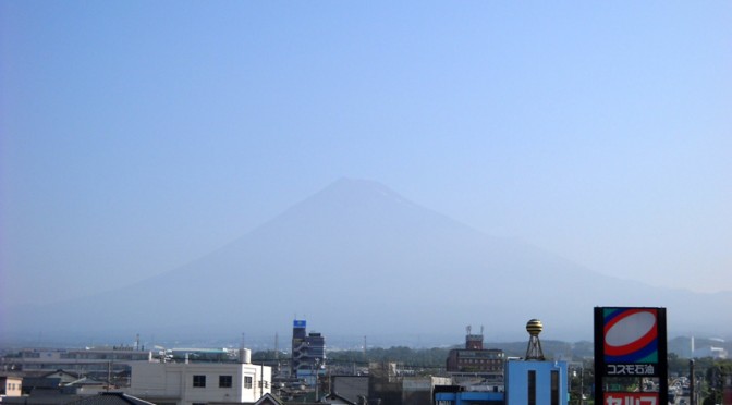 20140730富士市不動産のゆかりから見た富士山